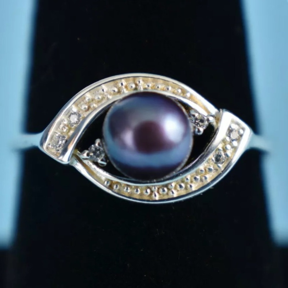 Sterling Silver Freshwater Pearl Ring